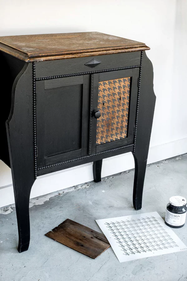 Black sidetable with stenciled Houndstooth wood panels Houndstooth Stencil